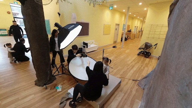 Behind the scenes at an EIZO Studio school portrait day